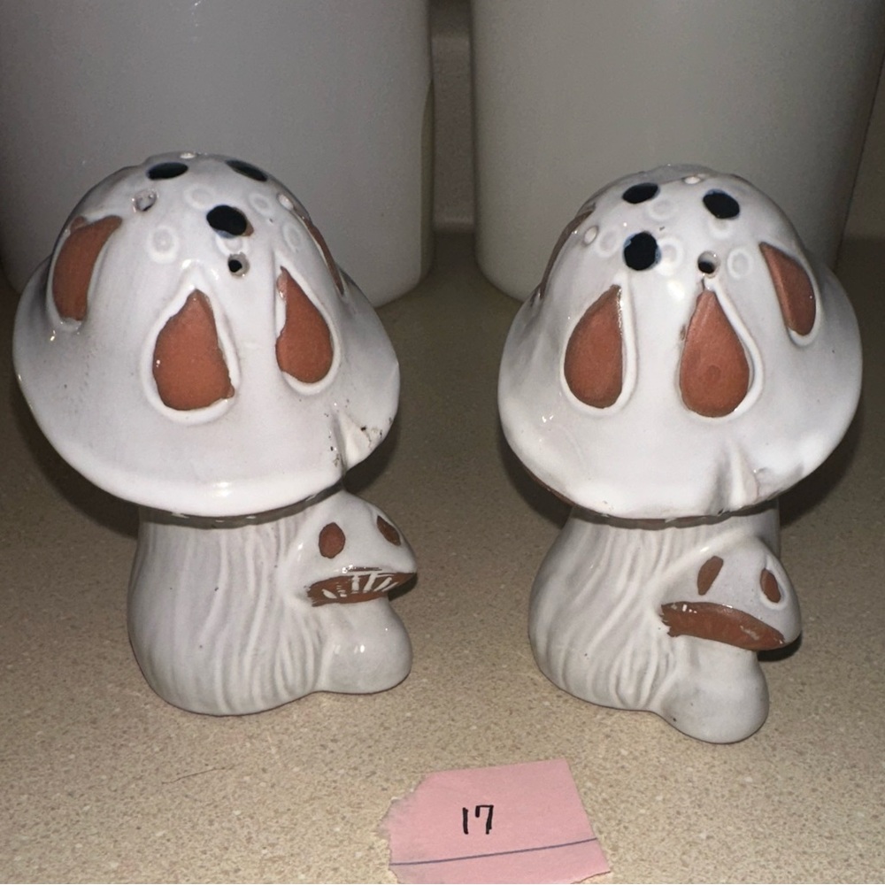 Ceramic Mushroom Salt and Pepper Shakers